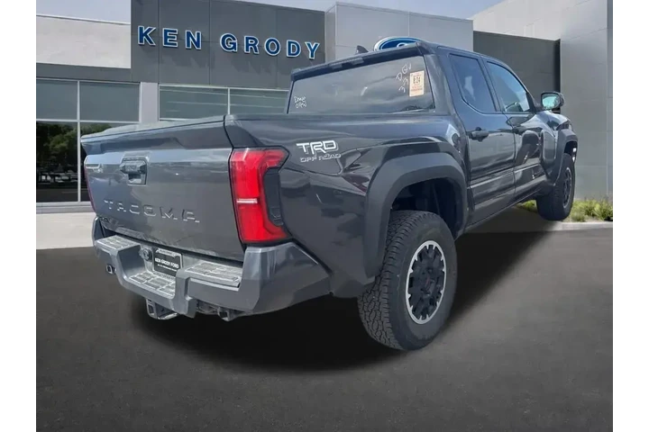 $39385 : Toyota Tacoma 2024 4x4 SR5 4 image 4