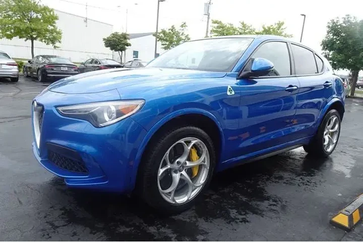 $42999 : 2020 Alfa Romeo Stelvio image 4