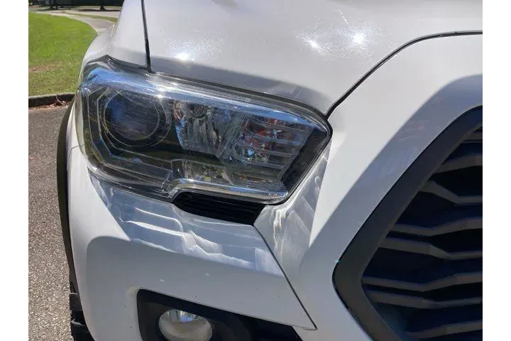 $32035 : Toyota Tacoma 2021 4x4 SR5 V image 10