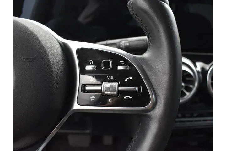 $19495 : Mercedes-Benz GLA 2021 AWD G image 7