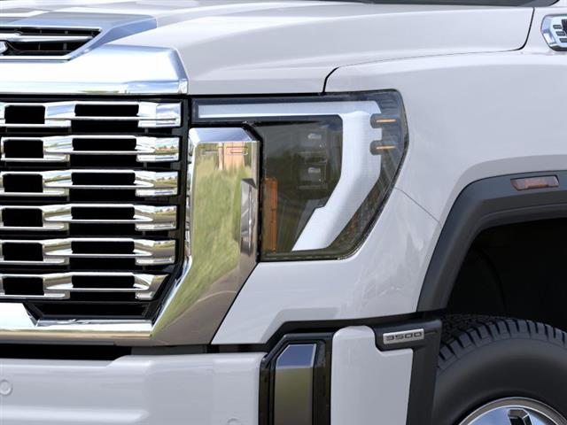 $92945 : New 2025 Sierra 3500 HD Denal image 10