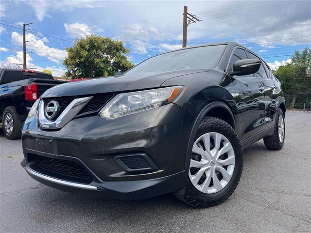 $9998 : 2015 Rogue S, AWD, GREAT MPG, image 2