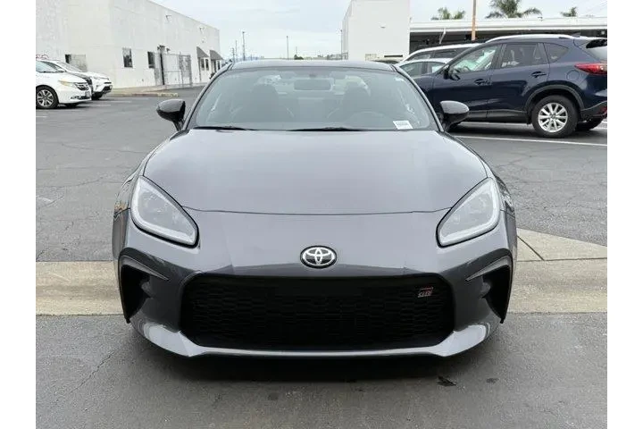 $31894 : Toyota GR86 2024 Premium 2dr image 3