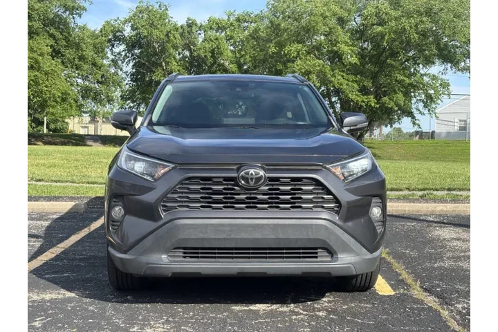 $18999 : 2019 RAV4 XLE image 5