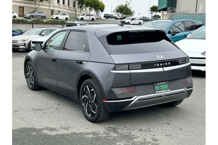 $26200 : 2023 IONIQ 5 SEL RWD image 8