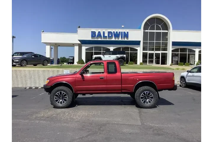 $24950 : Toyota Tacoma 1999 2dr SR5 V image 4