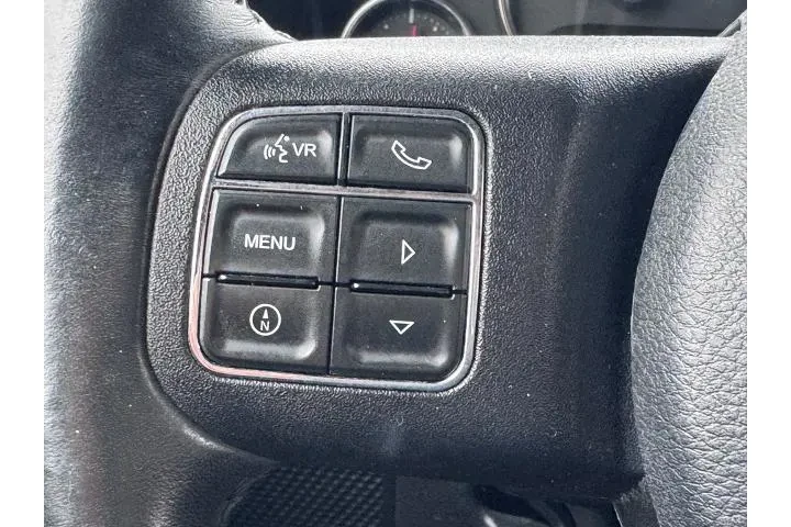 $16000 : Jeep Wrangler 2016 4x4 Sport image 7