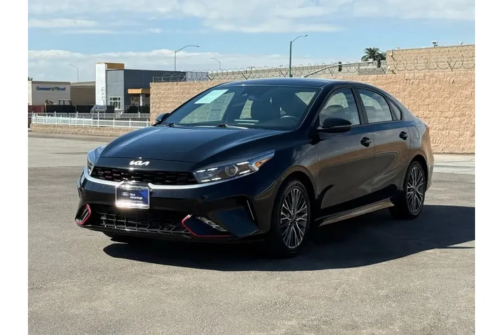 $19289 : Kia Forte 2023 GT-Line 4dr S image 6