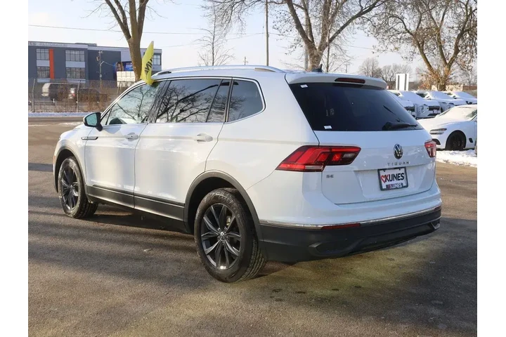 $20977 : Volkswagen Tiguan 2024 SE 4d image 7