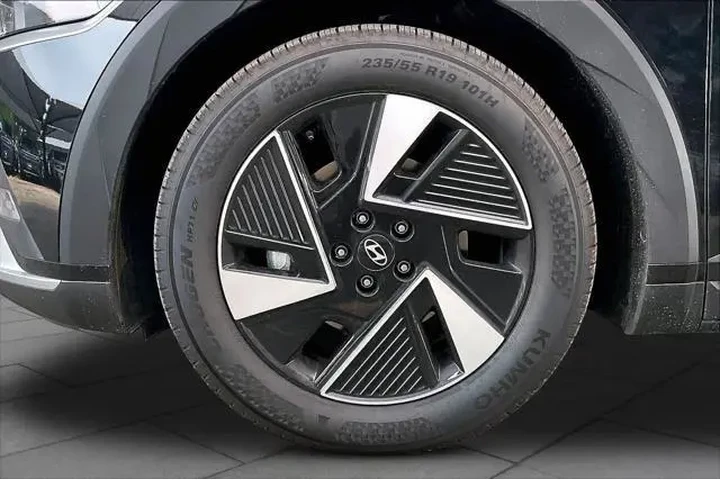$34207 : Hyundai IONIQ 5 2026 SEL 4dr image 10