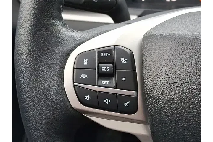 $36995 : Ford Explorer 2023 AWD XLT 4 image 9