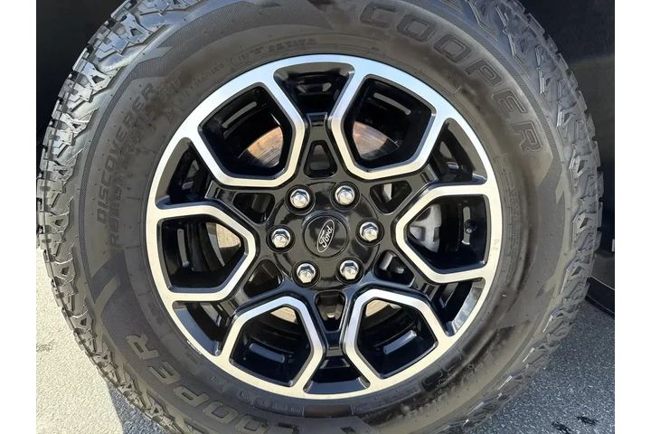 $38404 : Ford F-150 2021 4x4 XL 4dr S image 9