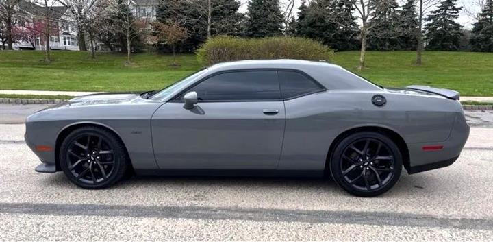 $24999 : Used 2019 Challenger R/T RWD image 7