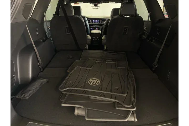 $39991 : Buick Enclave 2024 Avenir 4d image 8