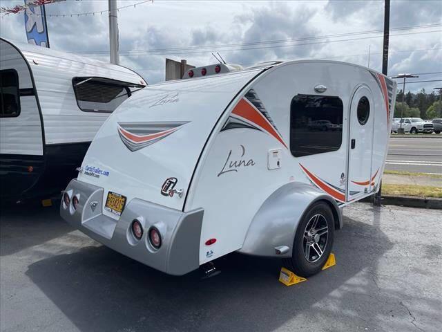 $12900 : 2018 inTech Trailers Luna image 4