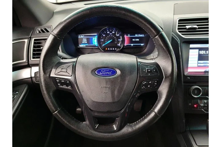 $16998 : Ford Explorer 2016 AWD XLT 4 image 10