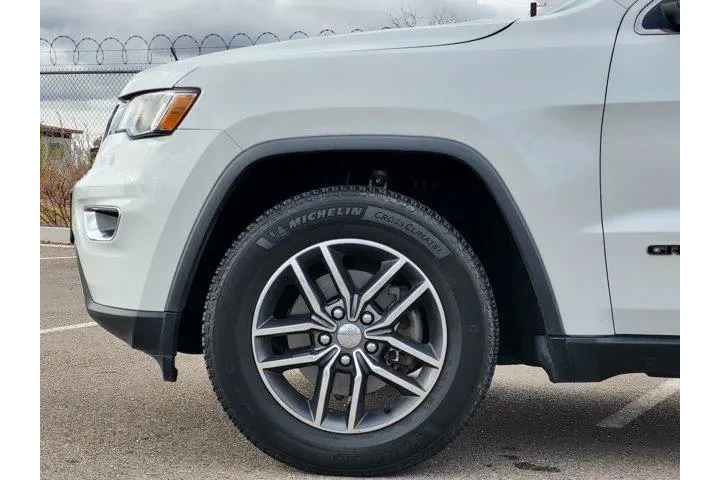 $13508 : Jeep Grand Cherokee 2018 4x4 image 9