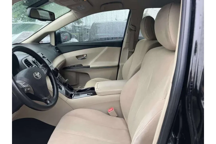 $10500 : 2010 Venza FWD 4cyl image 7