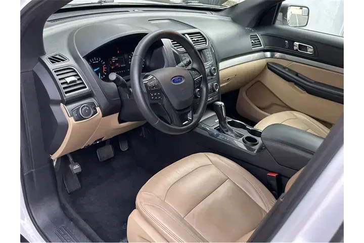 $13000 : Ford Explorer 2017 Base 4dr image 7