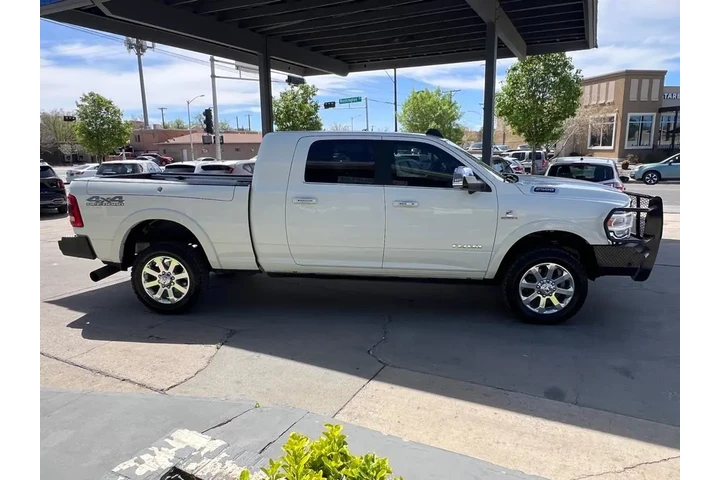 2022 RAM 2500 Laramie Mega Ca image 4