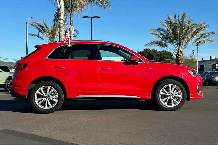 $21900 : Audi Q3 2022 AWD quattro S l image 3