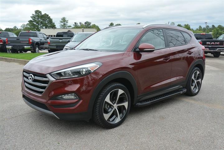 2016 TUCSON Sport image 1