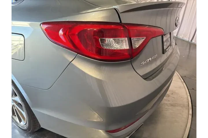 $6999 : Hyundai SONATA 2015 Sport 4d image 9