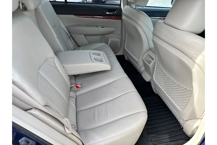 $6995 : Subaru Outback 2011 AWD 2.5i image 10