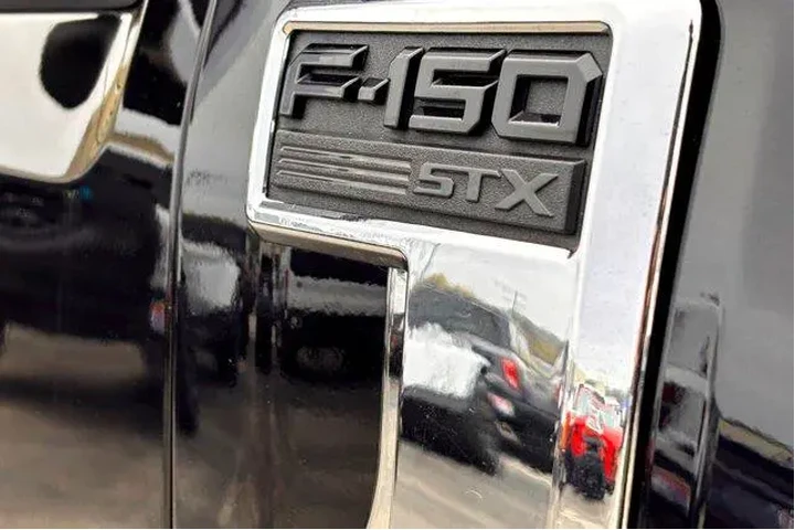 $34977 : Ford F-150 2023 4x2 XL 4dr S image 5