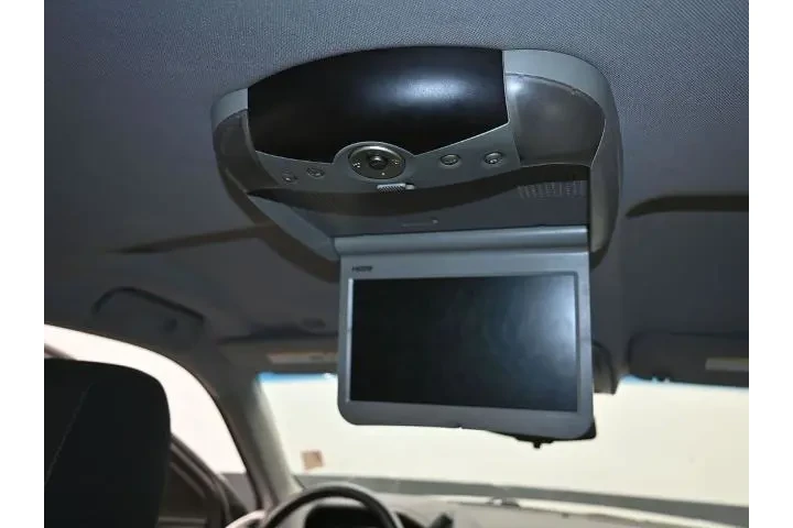 $15087 : GMC Yukon XL 2016 4x2 SLE 4d image 10