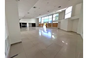 $14270000 : Amplio local con vitrina thumbnail
