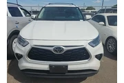 $31495 : Toyota Highlander 2023 L 4dr thumbnail