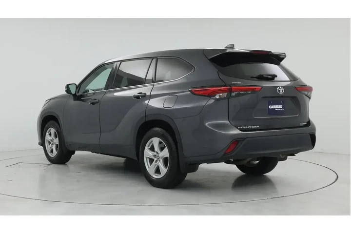 $30998 : Toyota Highlander 2021 AWD L image 2