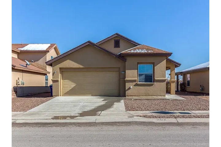 $1050 : 2412 Escape Point St, El Paso, image 5