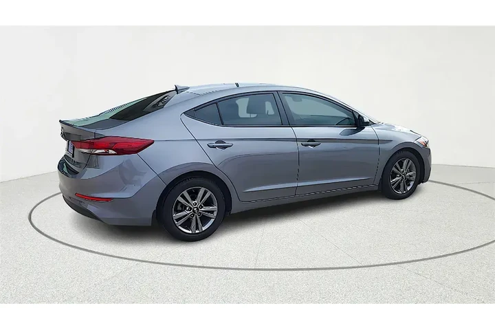 $11914 : Hyundai ELANTRA 2018 Value E image 8