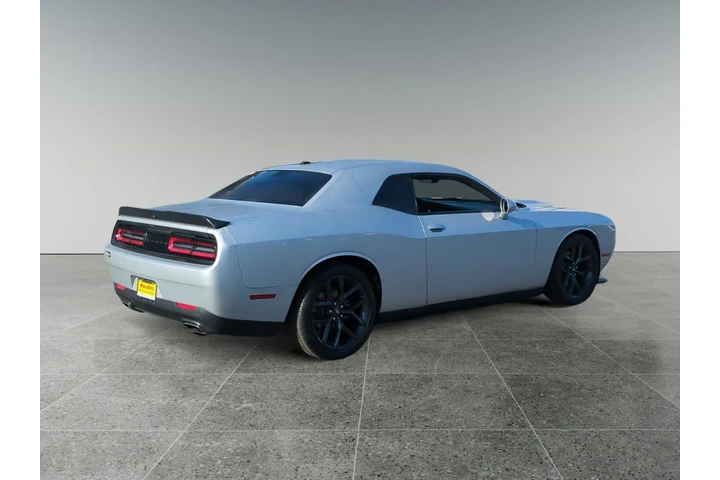 $29900 : Dodge Challenger 2023 GT 2dr image 5