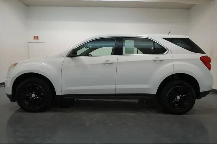 $4900 : Chevrolet Equinox 2015 LS 4d image 4