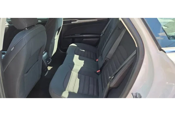 $16490 : 2019 Fusion Hybrid SE image 8