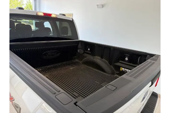 $37787 : Ford F-150 2021 4x4 XL 4dr S image 10