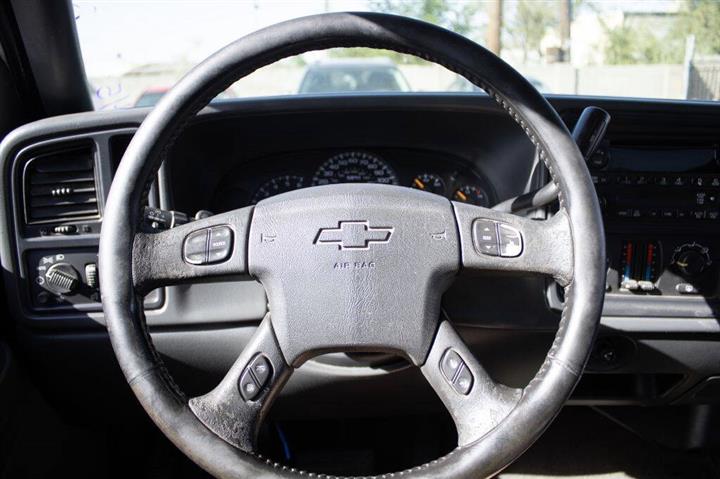 $13995 : 2006 Silverado 2500HD image 10