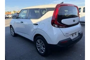 $12988 : Kia Soul 2021 LX 4dr Crossov thumbnail