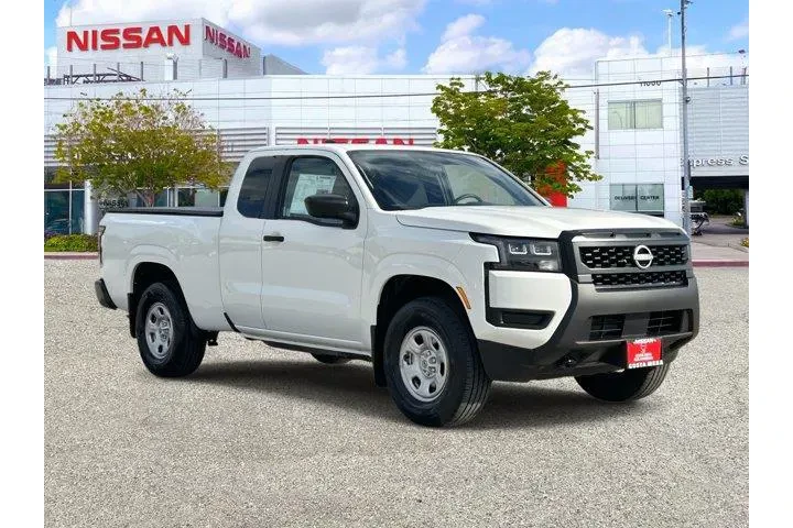 $35565 : Nissan Frontier 2026 4x4 S 4 image 5