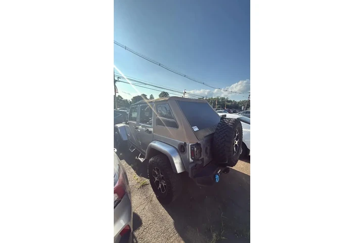 $13647 : Jeep Wrangler Unlimited 2016 image 4