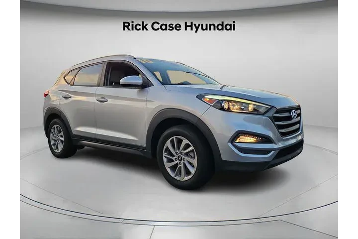 $8694 : Hyundai TUCSON 2016 AWD SE 4 image 9