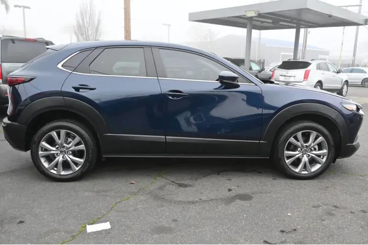 $16998 : 2021 CX-30 Select image 9