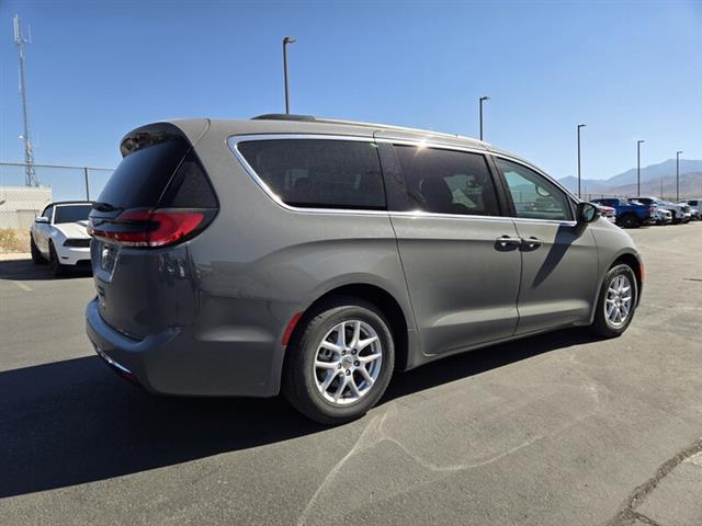 $25521 : Pre-Owned 2022 PACIFICA TOURI image 4