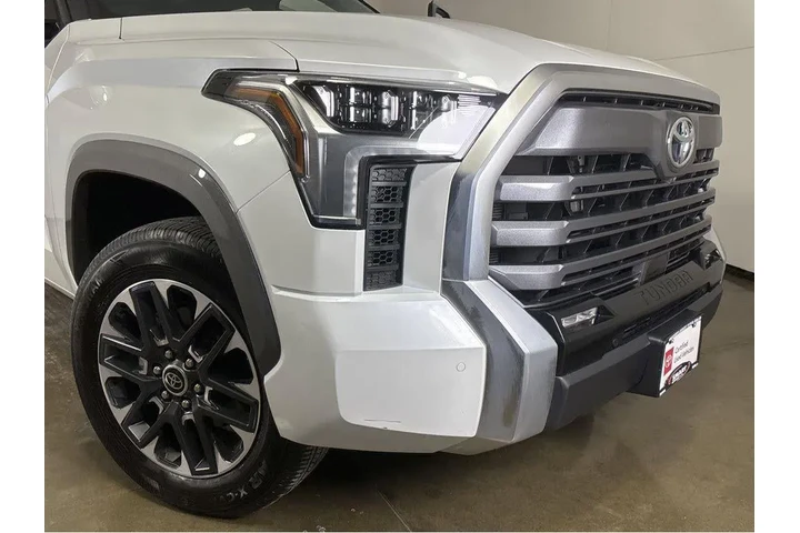 $46584 : 2023 Tundra Limited Hybrid image 7