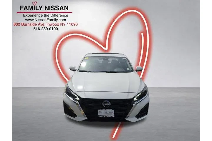 $25128 : Nissan Altima 2025 AWD 2.5 S image 2