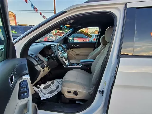 $1500 : FORD EXPLORER image 2