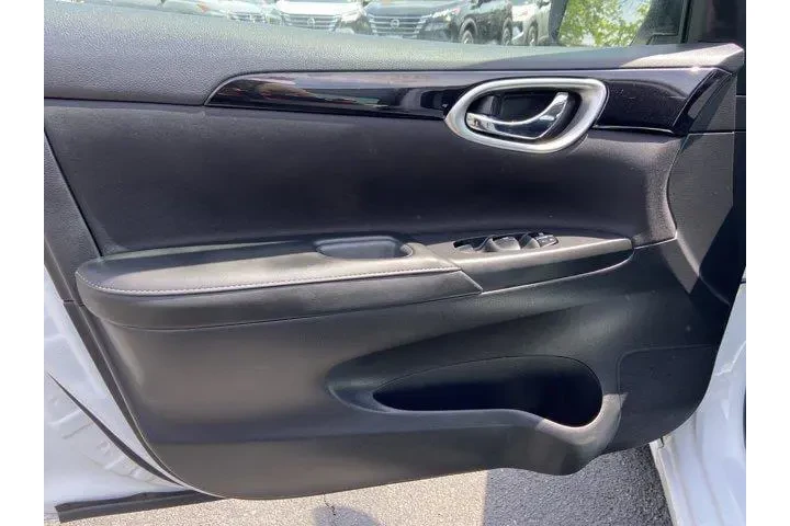 $8444 : Nissan Sentra 2019 SV 4dr Se image 6